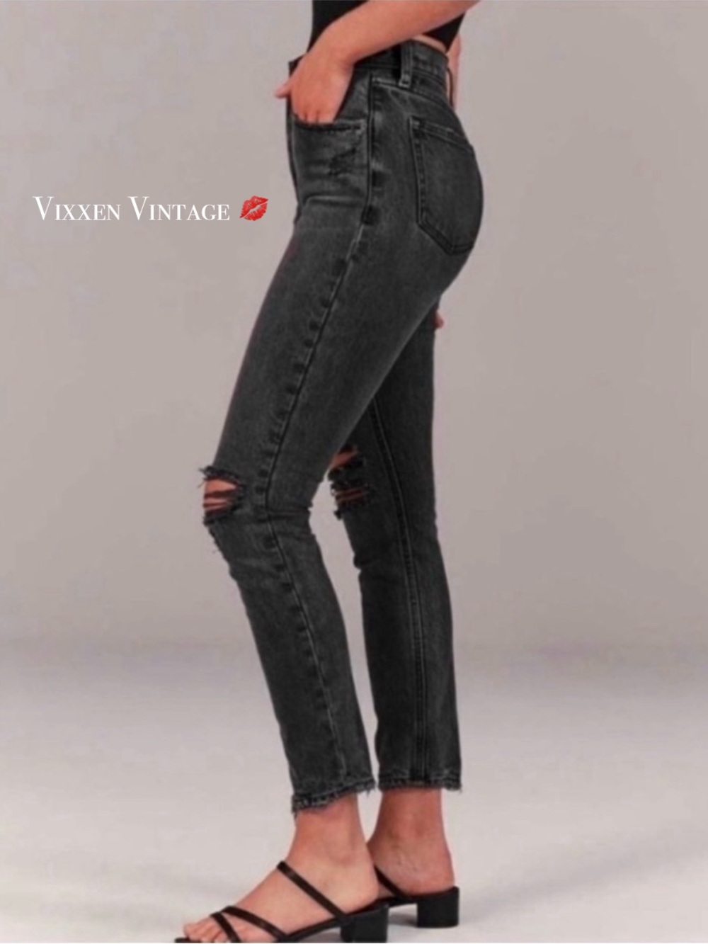 ABERCROMBIE & FITCH ‘HIGH RISE SKINNY JEAN’ IN WASHED CHARCOAL DESTROY